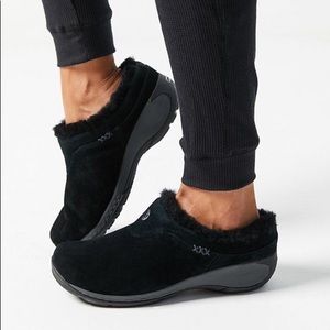Merrell black slip on fur lined clogs